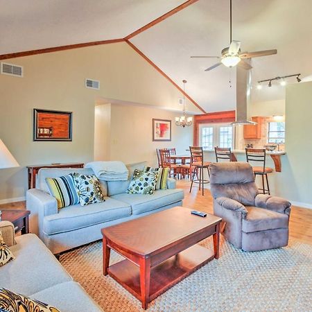 Spacious Kemah Clear Lake Home With Porch And Fire Pit Экстерьер фото