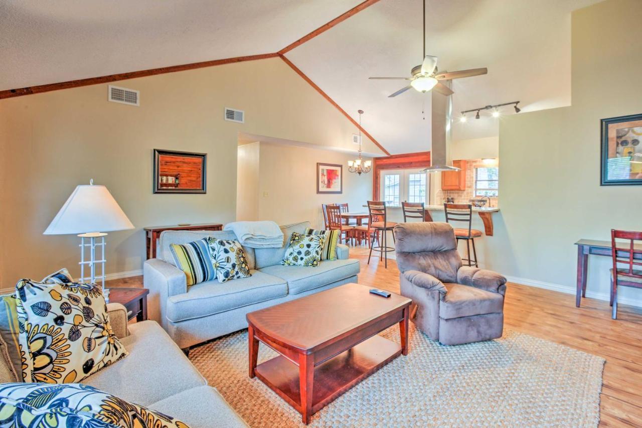 Spacious Kemah Clear Lake Home With Porch And Fire Pit Экстерьер фото