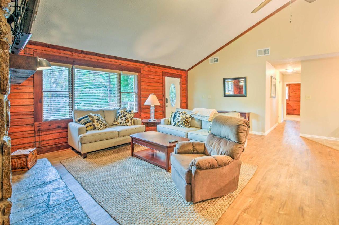 Spacious Kemah Clear Lake Home With Porch And Fire Pit Экстерьер фото